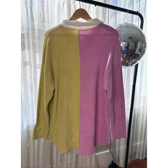 Bucketlist Raspberry Lime Button Up Shirt - Picture 5 of 5